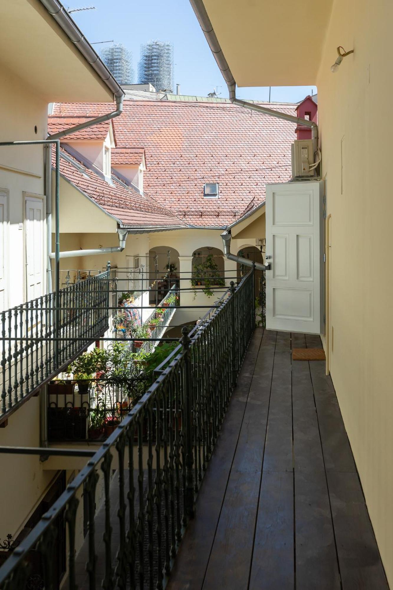 Apartment Nikola 4* Zagreb Bagian luar foto
